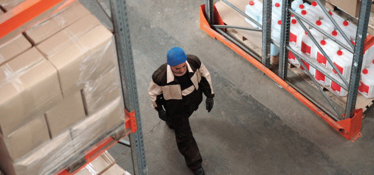 Behind the Scenes: How Real-Time Tracking is Changing Customer Satisfaction